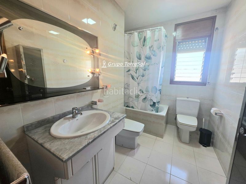 Foto 1de394d0-8dcc-4ba5-b42a-54ad0b989ff8. Casa adosada en Marítima Nord Torredembarra