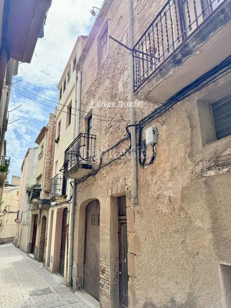 Foto 80810384-1597-41a4-a426-61017d5a4d68. Casa adossada amb aparcament a Alcover