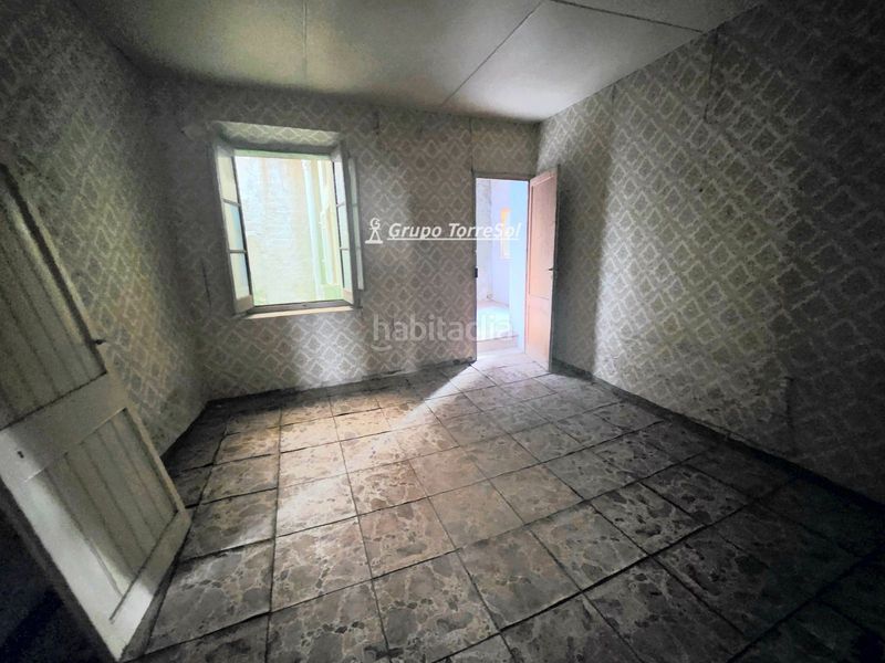 Foto b5f36f91-d7ce-4b08-9ee6-c86294a4c8a5. Casa adossada amb aparcament a Alcover