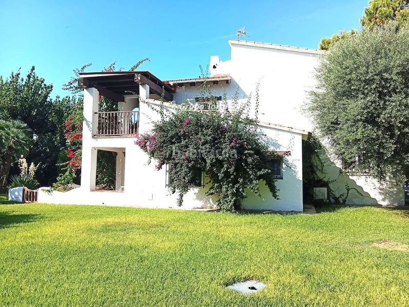 Foto 551c2a51-0f9d-4497-9cc8-2aa9fa88c10d. Semi detached house with parking pool in Alorda Park Calafell