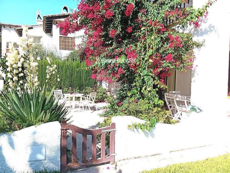 Foto c60130eb-6ea7-4e66-9e7d-67f5f43ac129. Semi detached house with parking pool in Alorda Park Calafell