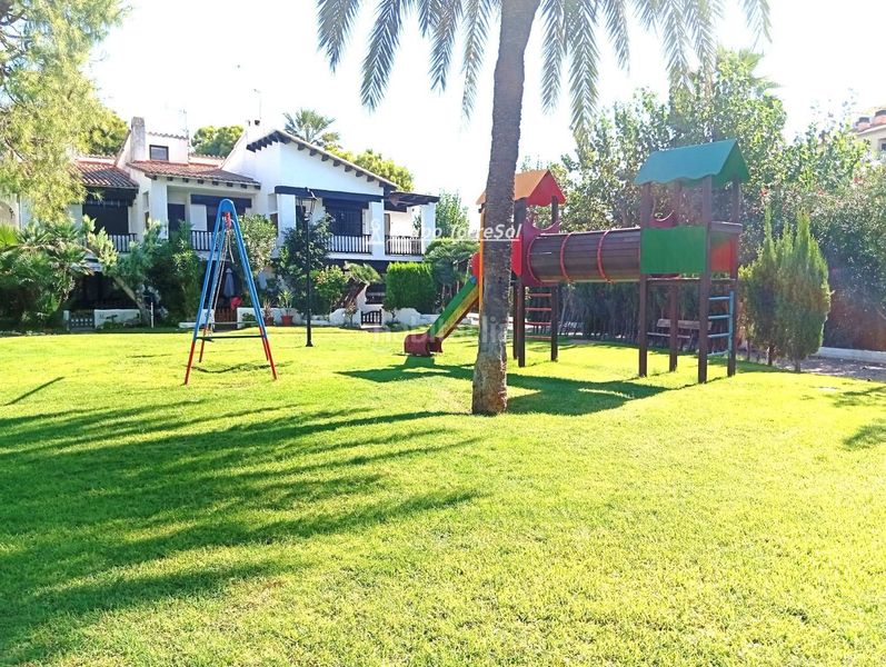Foto f0f47342-24c3-4d3a-97e3-d627e4e0b7bd. Semi detached house with parking pool in Alorda Park Calafell