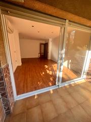 Pis a Roc Blanc. ?? piso en venta en roc blanc, terrassa con párking y trastero