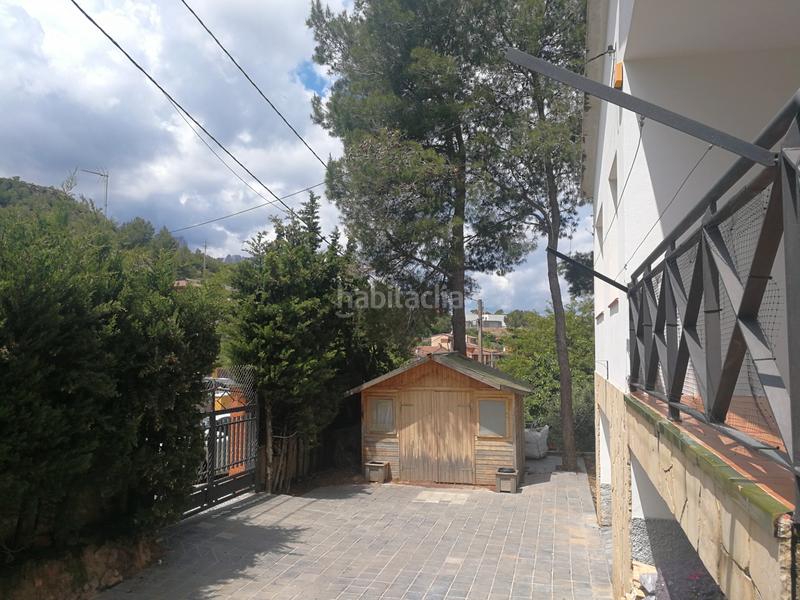 Foto c27a35c3-4f67-4e9e-8117-956de420a426. Xalet amb xemeneia calefacció aparcament piscina a Vacarisses