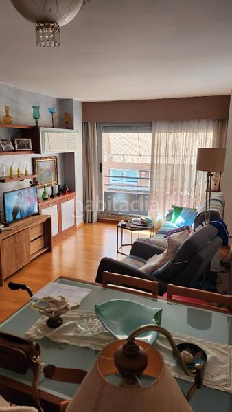 Foto b8acd925-08d9-468a-87c7-5d9cd1871aeb. Etagenwohnung mit heizung in Ca n'Aurell Terrassa