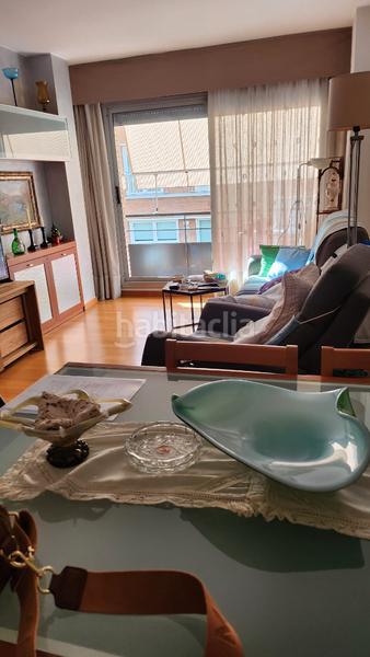 Foto e2fb709d-f7f3-4670-9ab4-0d68f3184ea8. Etagenwohnung mit heizung in Ca n'Aurell Terrassa