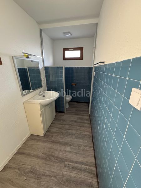 Foto 2f7b54db-9787-4b77-accf-e434c0563d53. Àtic amb calefacció aparcament a Enveitg