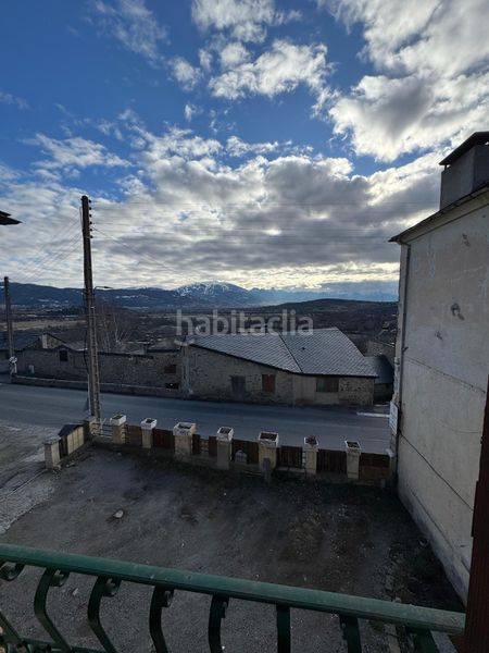 Foto 3a024741-9761-4744-9b3d-2d7cdfa854b1. Àtic amb calefacció aparcament a Enveitg