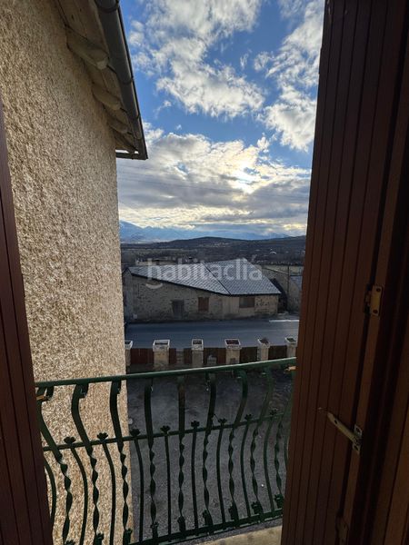 Foto 71b27348-c21c-4740-9859-0406ef0afb8d. Àtic amb calefacció aparcament a Enveitg