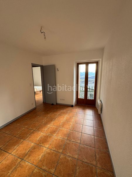 Foto c059315f-7330-4298-b2cc-754211199613. Àtic amb calefacció aparcament a Enveitg