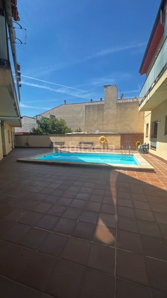Foto 6bc55a5f-d6ba-4790-98b5-0ce0c25b63cd. Dúplex amb calefacció aparcament piscina a Torre - Sana Terrassa