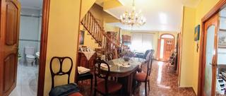 Haus in Calle las cortes 15
