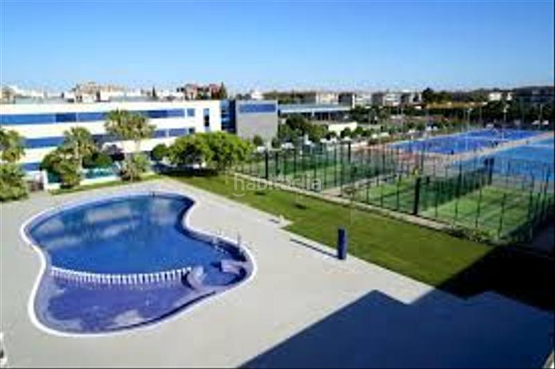 Foto f2480dac-afcb-4f8c-ab41-5713f5193f5d. Casa a carrer major 12 a Benetússer