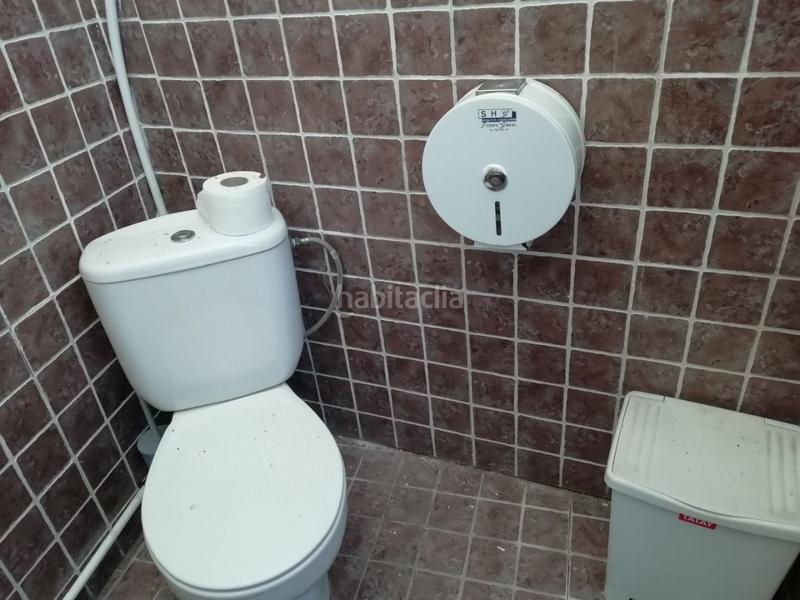 Foto cd68ef52-6c42-4769-96e9-2899e23e3dfa. Lloguer local comercial a n/a a Benetússer