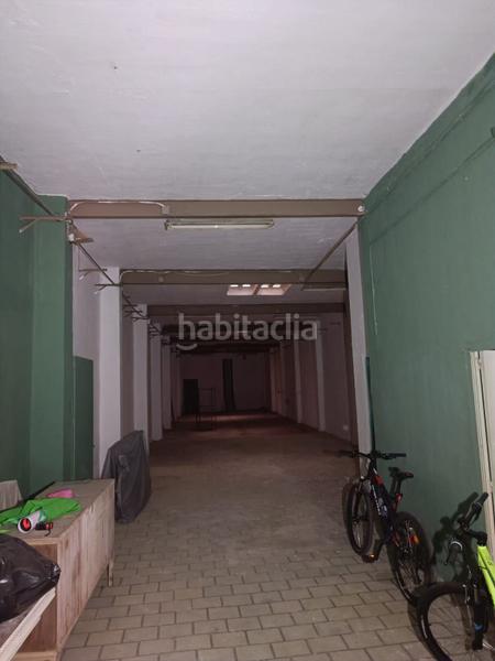 Foto a982955f-2392-444d-ab20-7bc88e9cb581. Geschäftsraum in calle maestra rosario iroil 10 in Benetússer