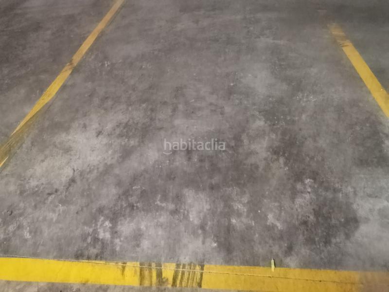 Foto 5eecda96-4a7c-4291-98ec-eb403a4fb1cd. Parking coche en calle del literato azorin 2a en Benetússer