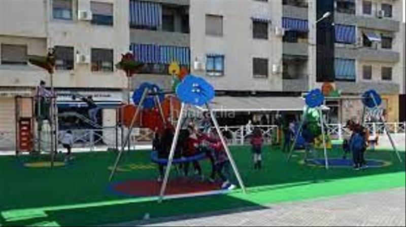 Foto d5ca8cee-9f5a-4cd7-bf08-3e0eaed7c9b3. Parking coche en calle del literato azorin 2a en Benetússer