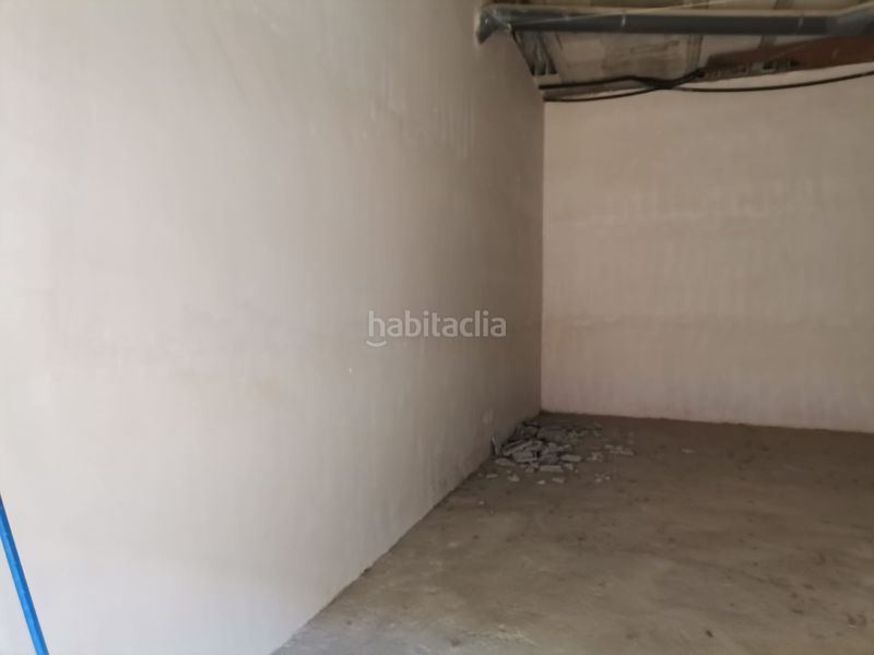 Foto fe13eac3-168b-4aa1-9c2b-81bf93761fde. Alquiler local comercial en carrer de la partida del divendres 10 local comercial a pie de calle en Massanassa