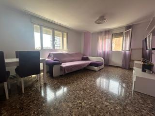 Pis a Calle las américas 14. Piso a la venta en benetusser muy luminoso