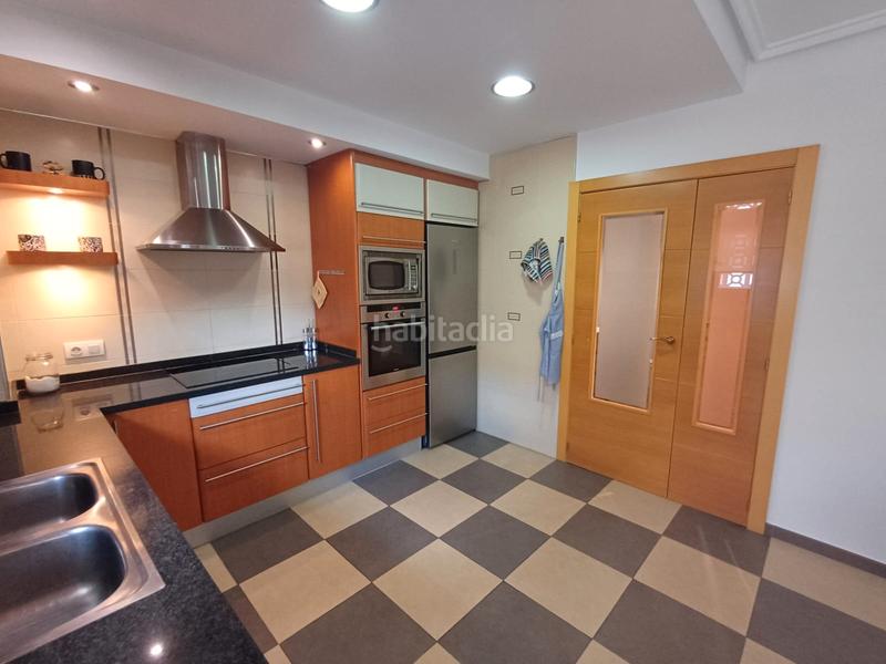 Foto 7364841b-64de-45a2-8f9f-0004009a53f9. Etagenwohnung in calle fernando el católico 16 in Benetússer