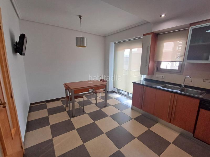 Foto be14e8b1-d97b-44c4-882b-a95b3d1faaaa. Etagenwohnung in calle fernando el católico 16 in Benetússer