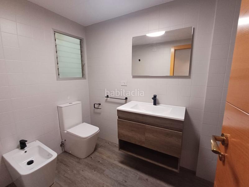 Foto cb3bdac4-aea0-4403-8630-c0999f760c8b. Etagenwohnung in calle fernando el católico 16 in Benetússer