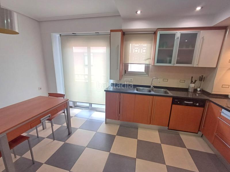 Foto cd439763-3541-4993-85e8-62f9dac787e7. Etagenwohnung in calle fernando el católico 16 in Benetússer