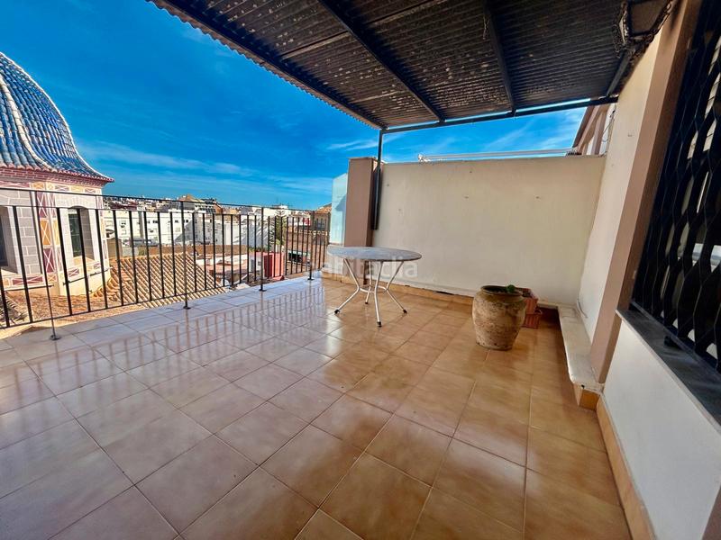 Foto a960e0a7-50fd-45d6-a5a2-033ab8e728cc. Penthouse in plaça del forn 1 in Benetússer