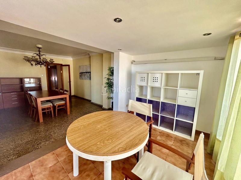 Foto b21dccbe-681e-4370-b52f-60ec7b52e9e7. Penthouse in plaça del forn 1 in Benetússer