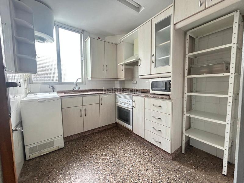 Foto bfdd9894-05d1-4173-9698-b03f19fc38ed. Penthouse in plaça del forn 1 in Benetússer