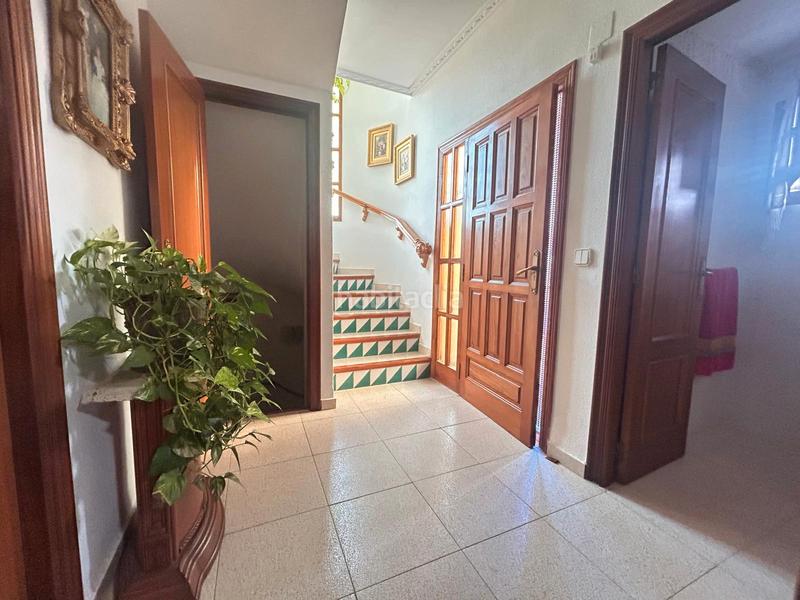 Foto 57c099c1-afb4-4b40-95b6-eafd32f4fff0. Casa bifamiliare in carrer sèquia benàger 17 in Catarroja