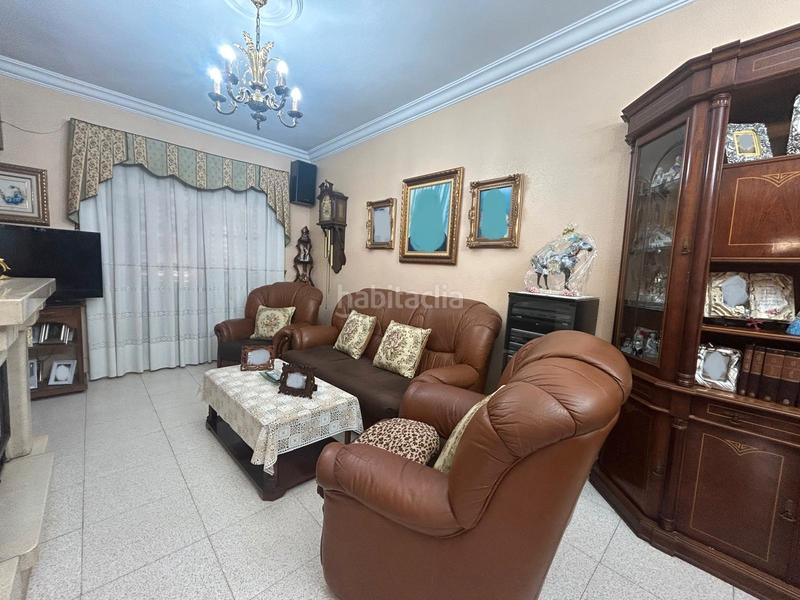 Foto 9e3803de-0fdc-4e83-a9f0-b8e49e39cff1. Casa bifamiliare in carrer sèquia benàger 17 in Catarroja