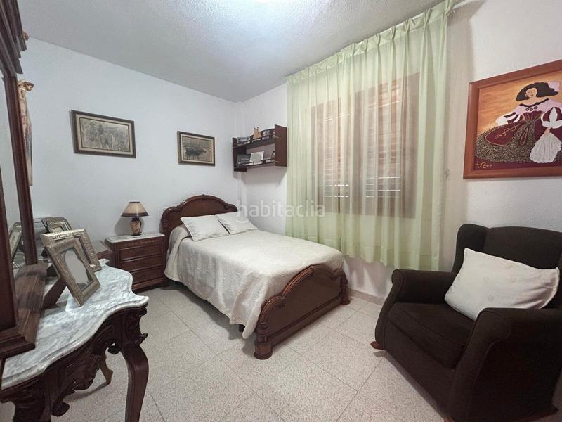 Foto f19bee21-9d36-49cc-9731-7cbba84f75f8. Casa bifamiliare in carrer sèquia benàger 17 in Catarroja