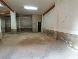 Lloguer Local Comercial a Carrer del mestre serrano 22. Amplio local en alquiler