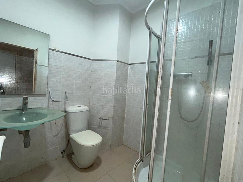 Foto e234ab22-88c9-4f88-b9d8-8ddd8a695e09. Lloguer local comercial a avinguda camí nou 111 a Benetússer