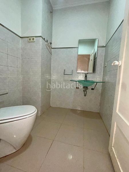 Foto c86f2977-21b3-4692-9cfa-398e3ae0f28d. Rent business premise in avinguda camí nou 111 in Benetússer