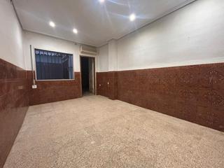 Planta baixa  Carrer sabadell 5. Oportunidad de realizar la casa de tus sueños