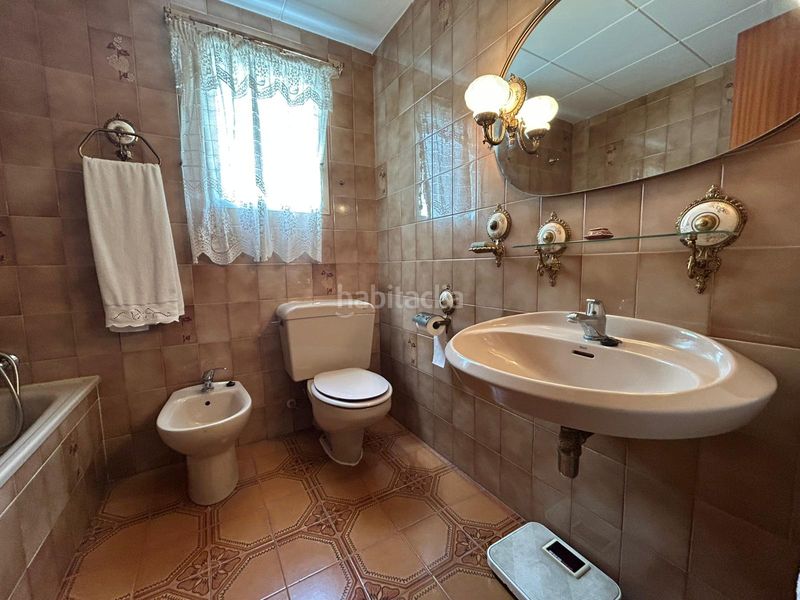 Foto 10c6b2d9-883c-4911-aa4a-de5d2f09cd78. Pis a calle de isabel la católica 17 a Benetússer