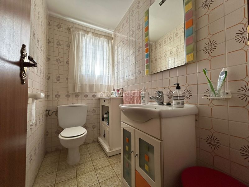 Foto 23e51c36-f891-4066-be24-55698552e4d1. Pis a calle de isabel la católica 17 a Benetússer