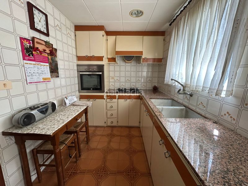 Foto 3227ee58-5cbe-4a33-97b4-176002c49054. Pis a calle de isabel la católica 17 a Benetússer