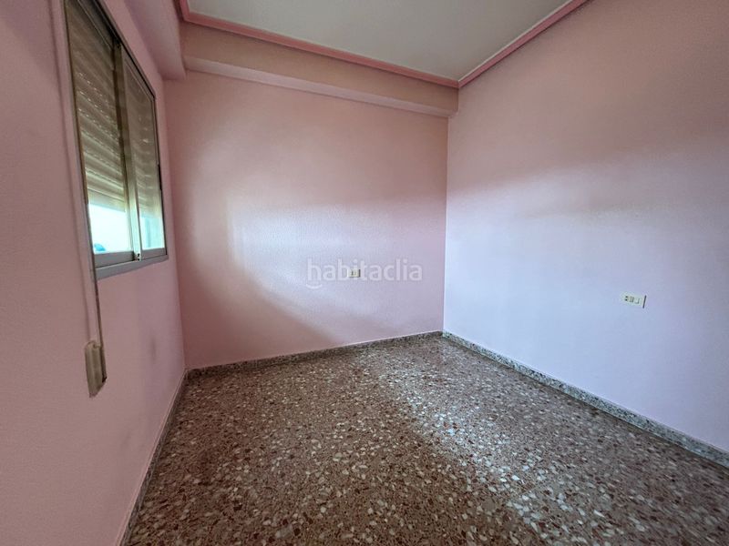 Foto ed935ce7-01fc-4c55-b47b-bc373af37159. Pis a calle de isabel la católica 17 a Benetússer