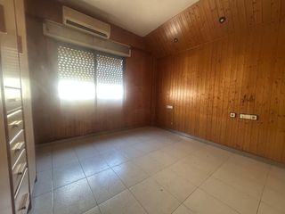Flat  Carrer de jaume d'olid 1. Piso a la venta en alzira para familias o inversores