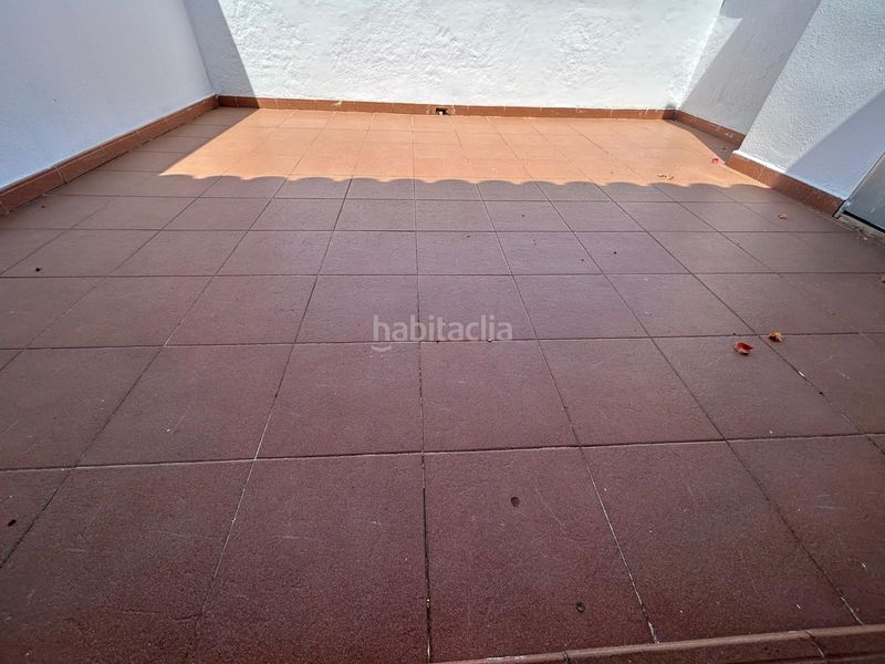 Foto 9453a43d-a352-4917-a161-a40c9dc5fcb6. Casa adossada a Alfafar