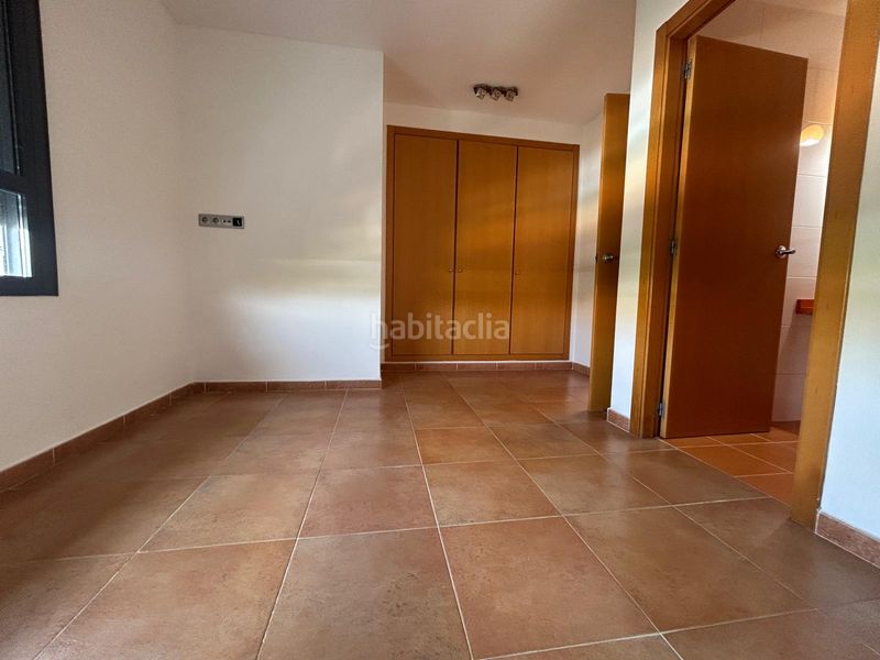 Foto 94a24a5d-05c4-43cb-ba79-8bfdea66858c. Casa adossada a Alfafar