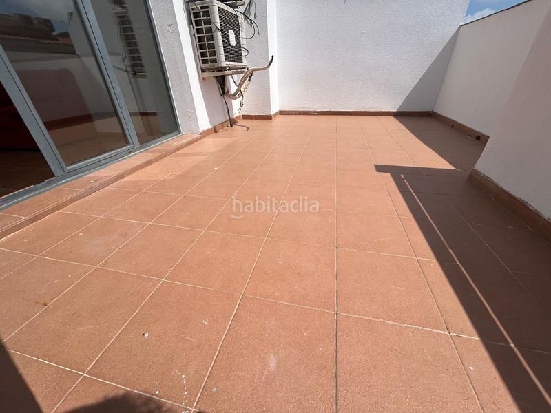 Foto f76a770b-1b5e-402d-ab58-1b53a3fa4643. Casa adossada a Alfafar