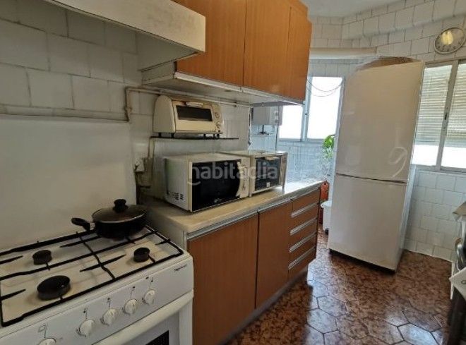 Foto 137bd5b8-0a06-4f64-94da-df7178c695ee. Pis a Benetússer