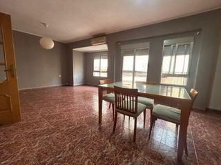 Flat  Calle ateneo mercantil. Piso en venta en catarroja