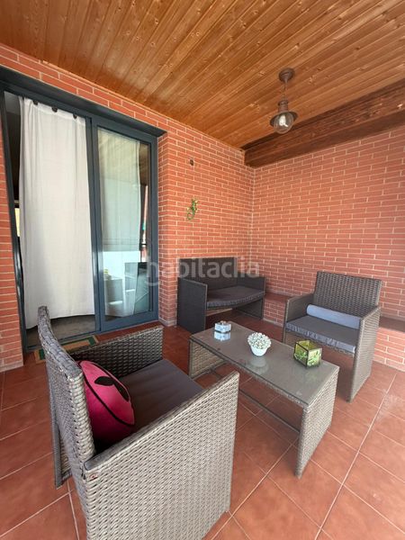 Foto 529a1aaa-9d5e-4317-8225-2fce77cb43e8. Pis amb aparcament a Benetússer