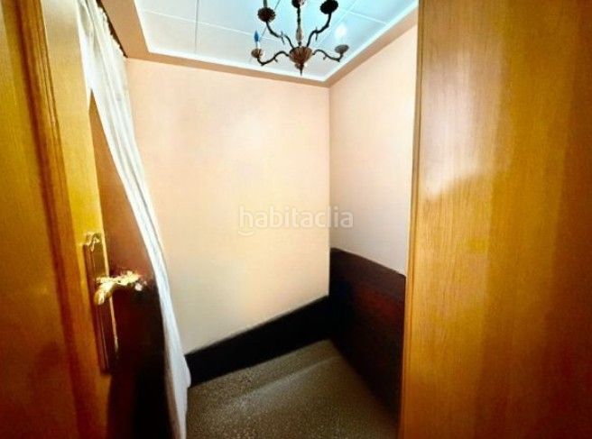 Foto d217e3f9-6510-4e64-87d8-352ffe009008. Pis a Benetússer