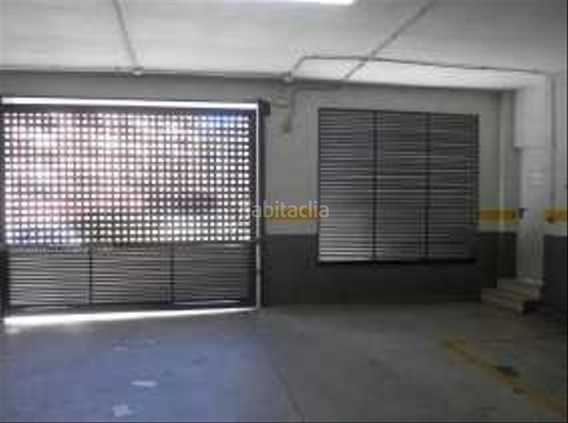 Foto 792c65b8-6cc8-4588-a6de-652b1e1e60e7. Parking voiture dans Santa Margarida de Montbui